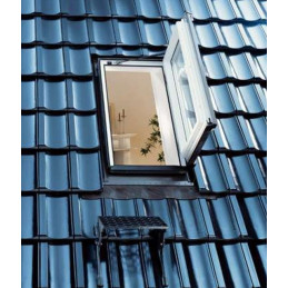 Roof hatch plastic | 55x78 cm (550x780 mm) | white with brown cladding | SKYLIGHT